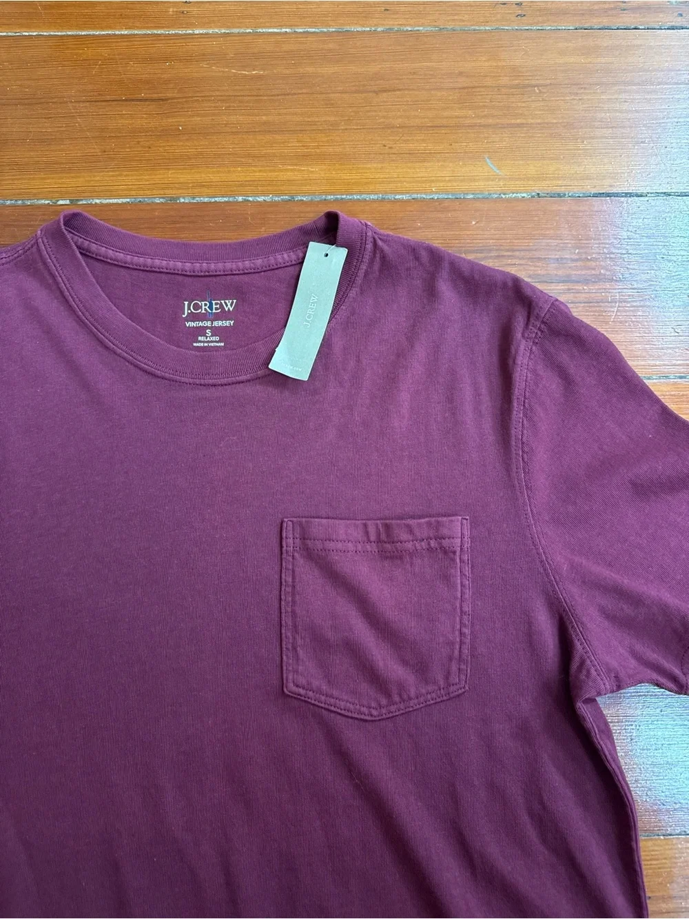 NWT J. Crew Vintage Wash Cotton Pocket T-Shirt in Maroon Sz S 💚🍄